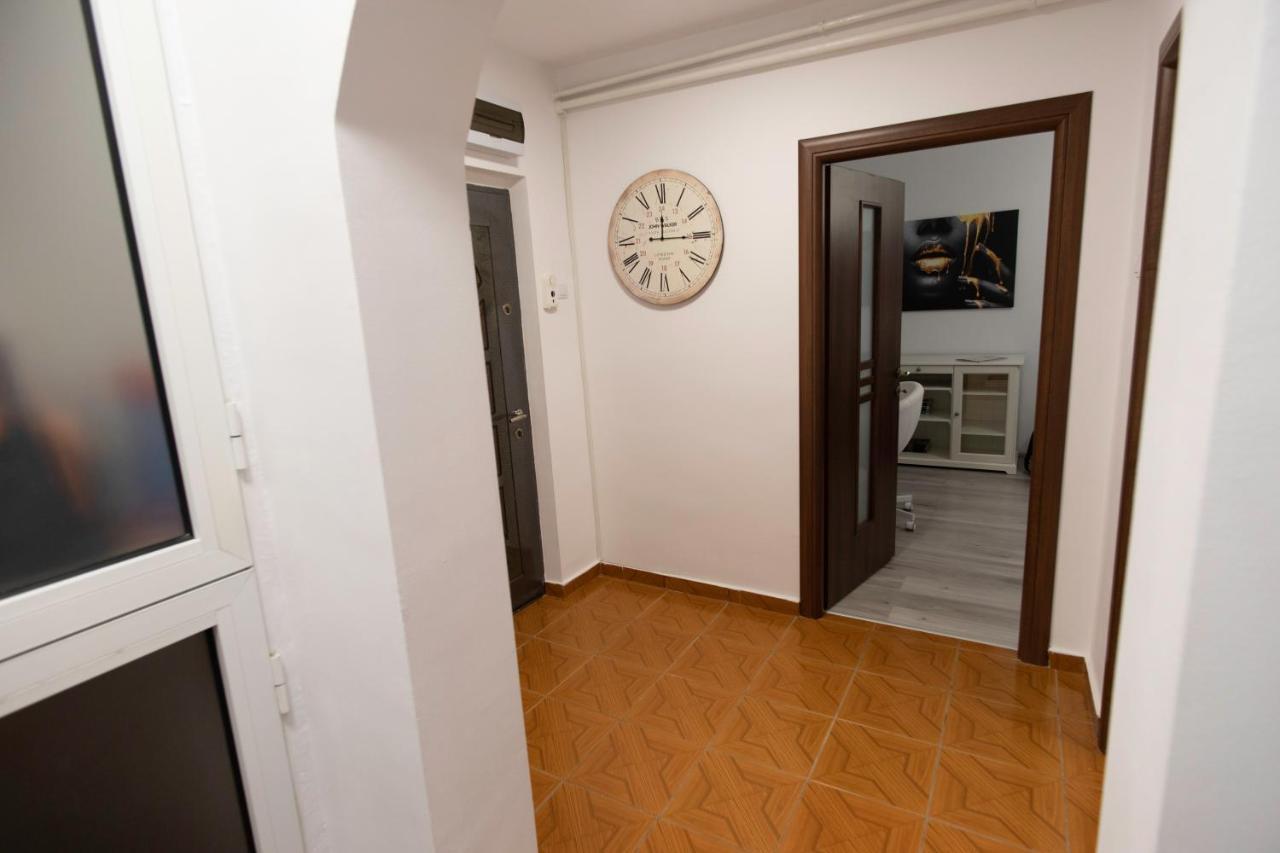 White Glamour Buzău Exterior photo